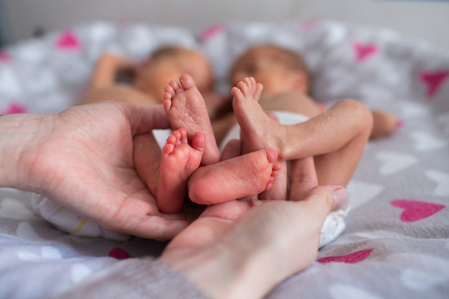 ЭХЭМҮТ-д 7 хоногт ихэр төрөлт 3 удаа бүртгэгдлээ